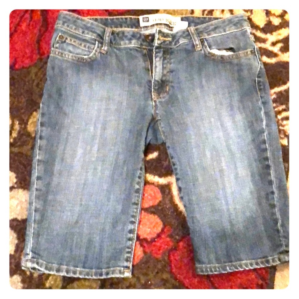 Gap shorts
